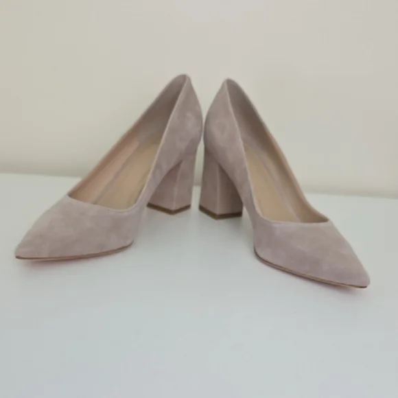 Marc Fisher Taupe Suede Heels.  Size 7 1/2 - Picture 4 of 12